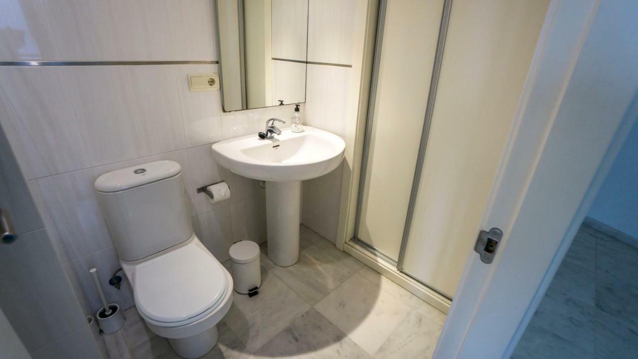 Rentalsevilla Espacioso Duplex En La Puerta Real Apartamento *