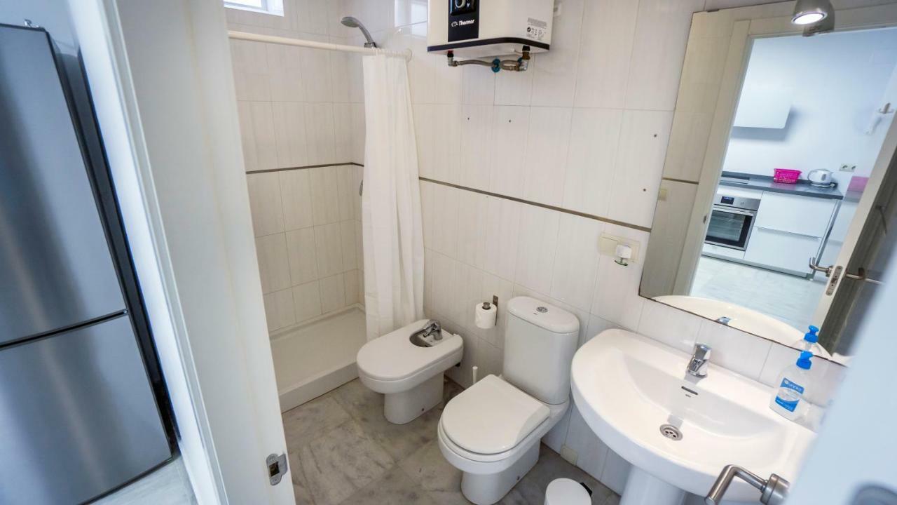 Rentalsevilla Espacioso Duplex En La Puerta Real * Sevilha